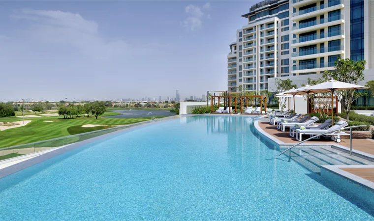 Vida Emirates Hills Pool