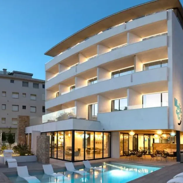 Instans Boutique Hotel