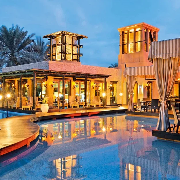 One & Only Royal Mirage Pool Restaurant mit Pool One & Only Royal Mirage Pool Restaurant mit Pool