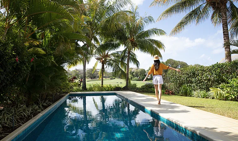 the Bay Club at Anahita