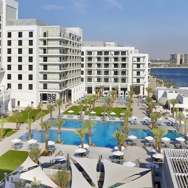 Hilton Yas Island Swimming Pool