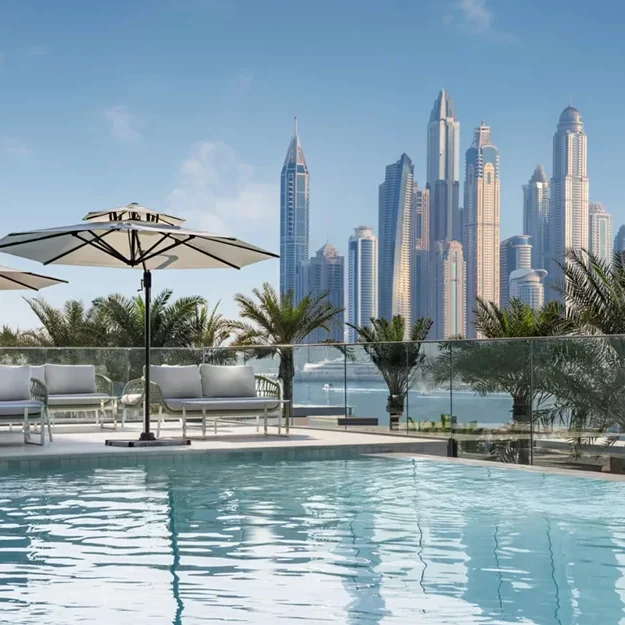 Radisson-beach-resort-palm-pool-1180×625 Radisson Beach Resort Palm Jumeirah Swimming Pool